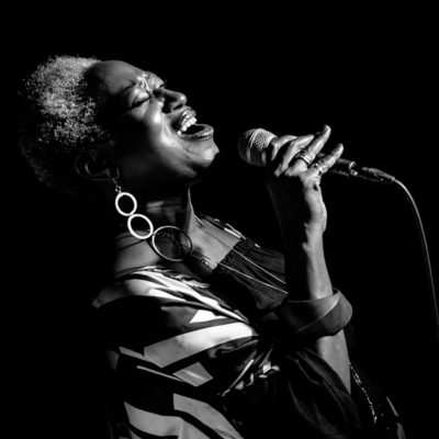 Lezlie Harrison Live in The Django