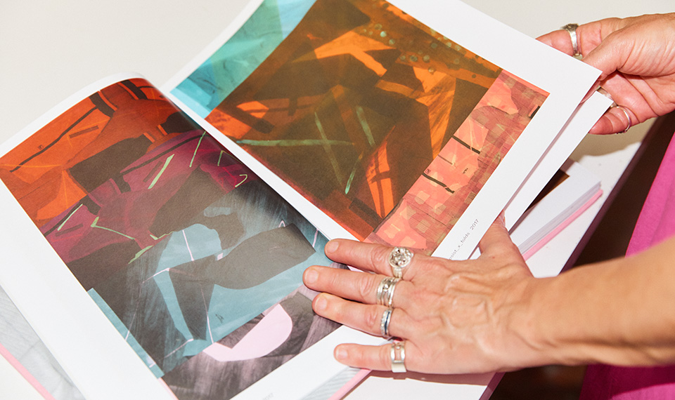 CHERYL DONEGAN FINDS INSPIRATION IN UNEXPECTED CORNERS OF THE CITY