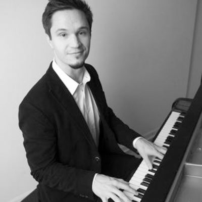 Ben Paterson live in the Roxy Bar