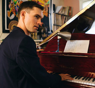 Jordan Piper Trio Live in The Django