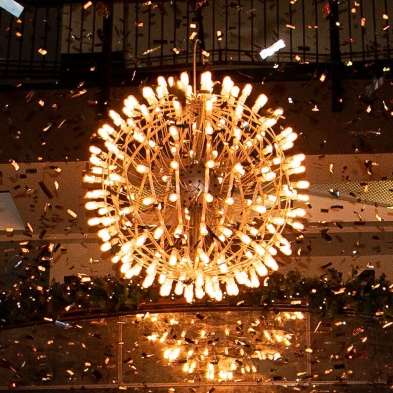 NYC Paul's Casablanca Makes Dancing Cool Again