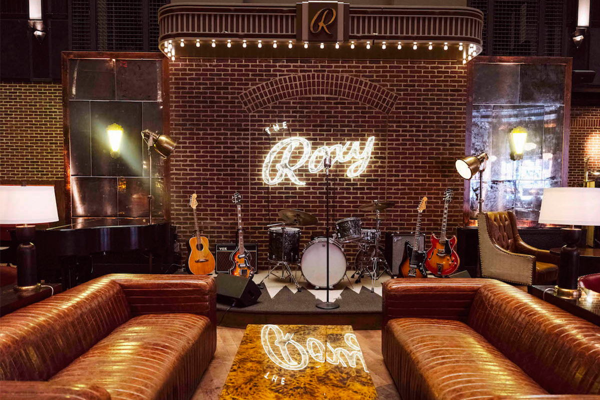Roxy Bar Live Entertainment
