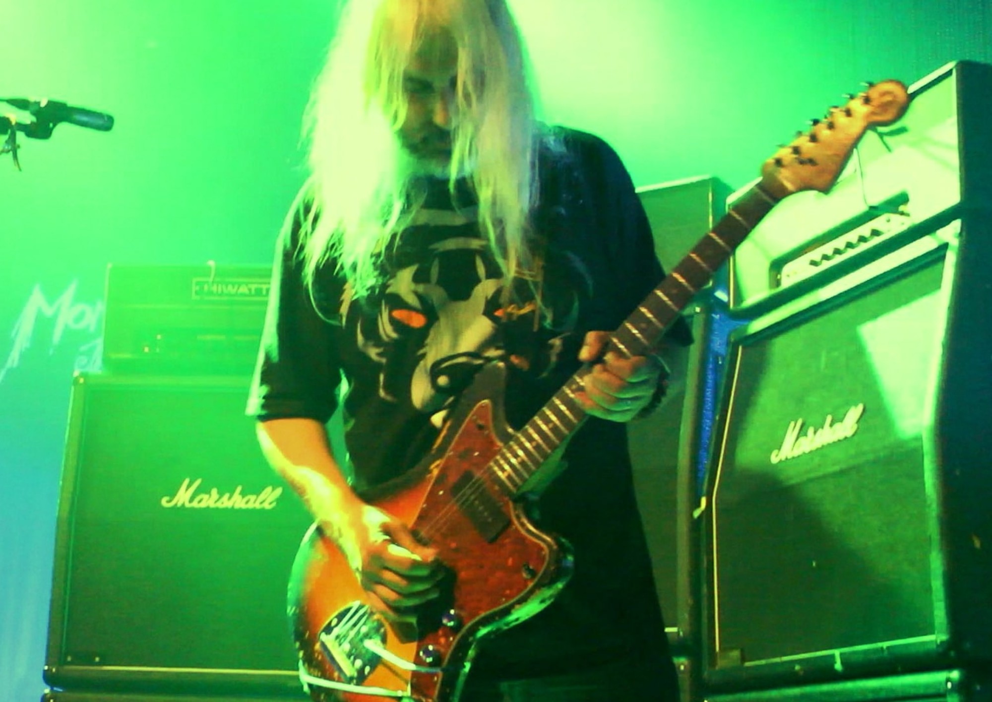 J. Mascis playing guitar