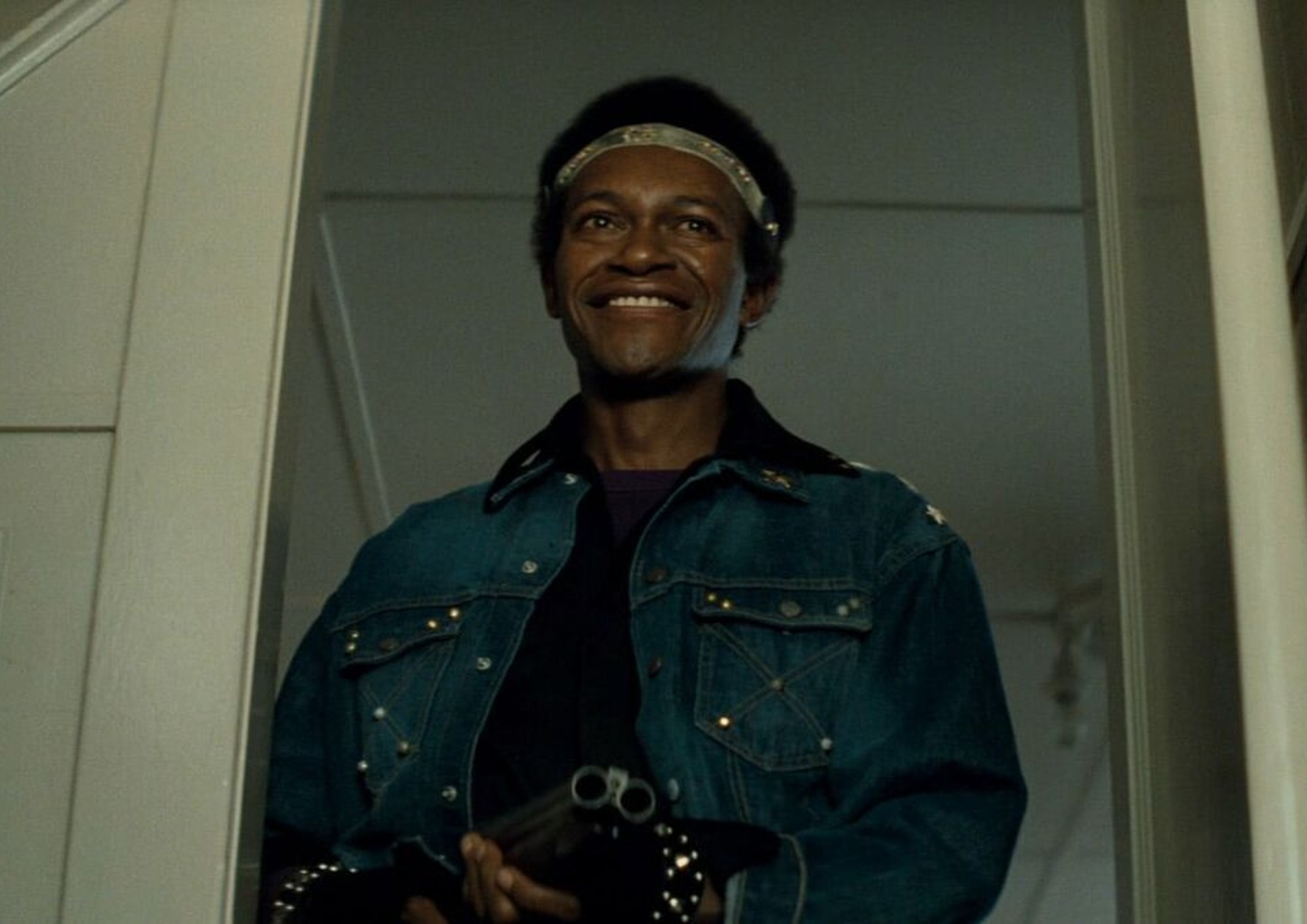 A scene from the motion picture Vigilante