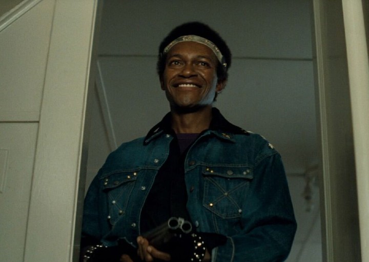 A scene from the motion picture Vigilante